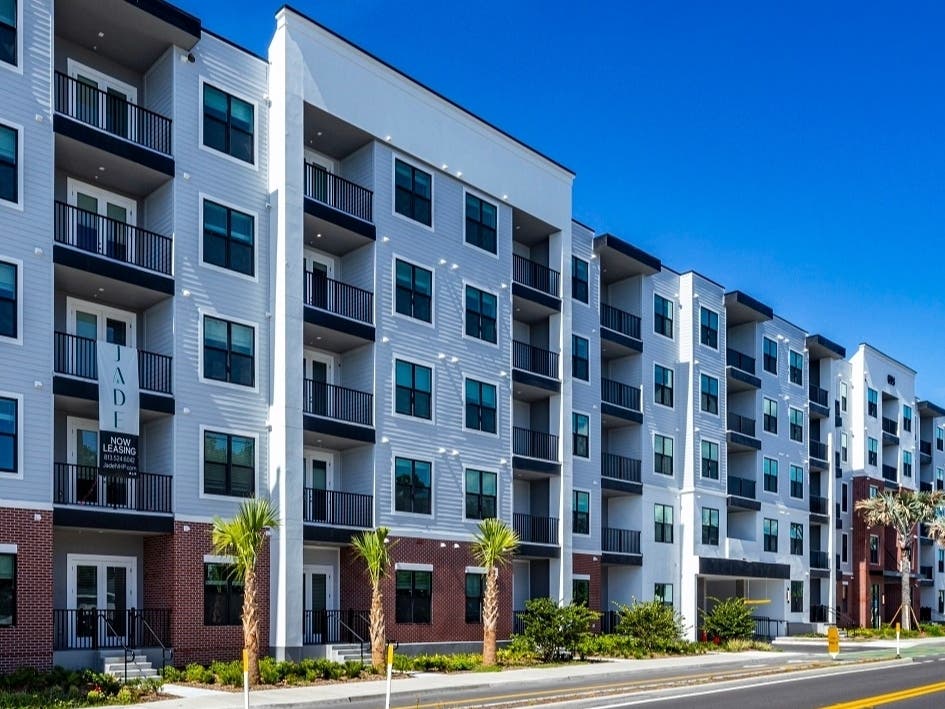 澳洲体彩幸运10开奖官方视频号码 Hamilton Zanze Enters Florida Market with Acquisition of 192-Unit Jade at North Hyde Park Apartments in Popular Tampa Neighborhood